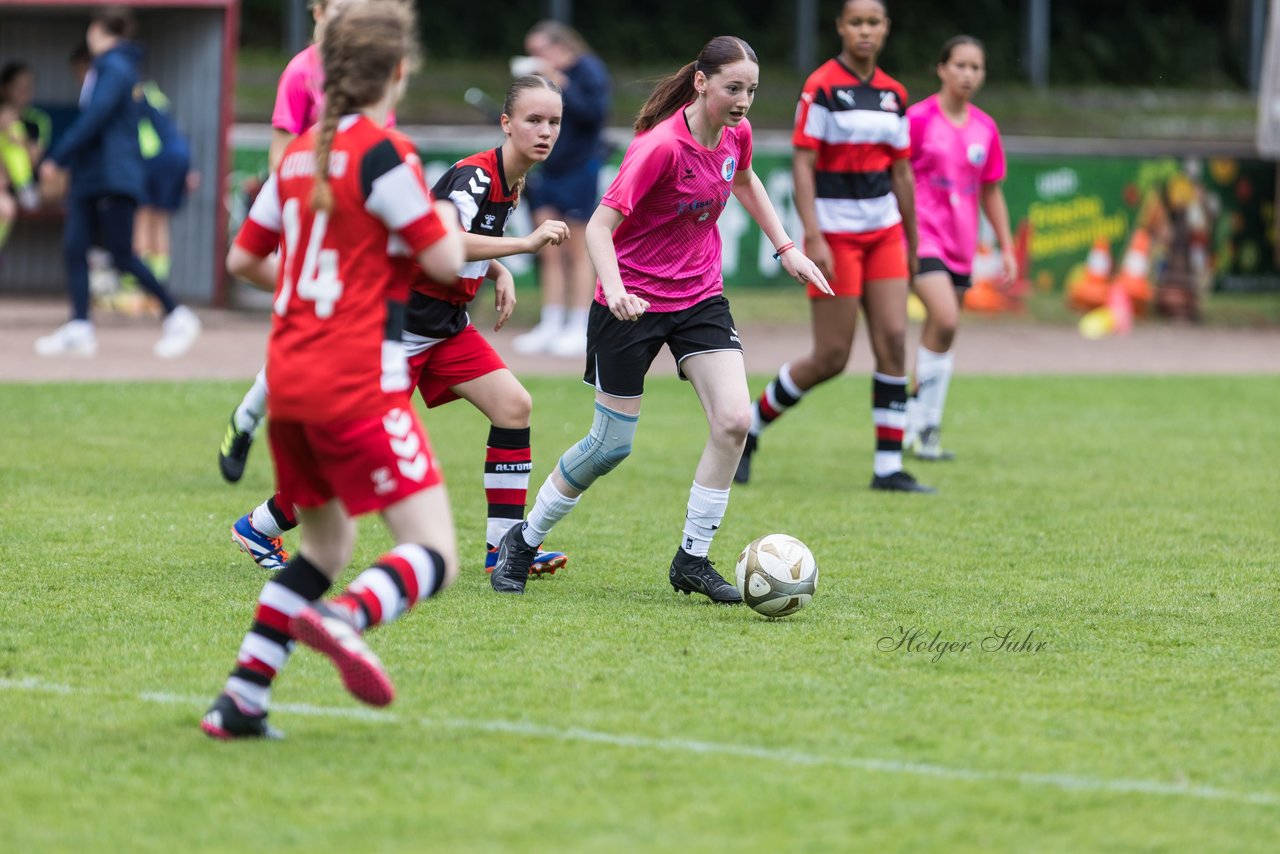 Bild 415 - Loewinnen Cup
